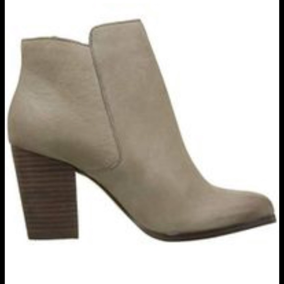 (2/$50) Aldo Booties - Picture 2 of 5
